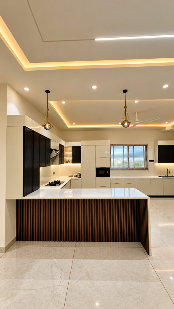 Modular kitchen with peninsula wide view, Sarojini Nagar, Lucknow